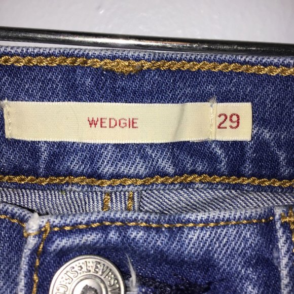 Levi’s Premium Distressed High Rise Button Fly Wedgie Jeans - Picture 3 of 11